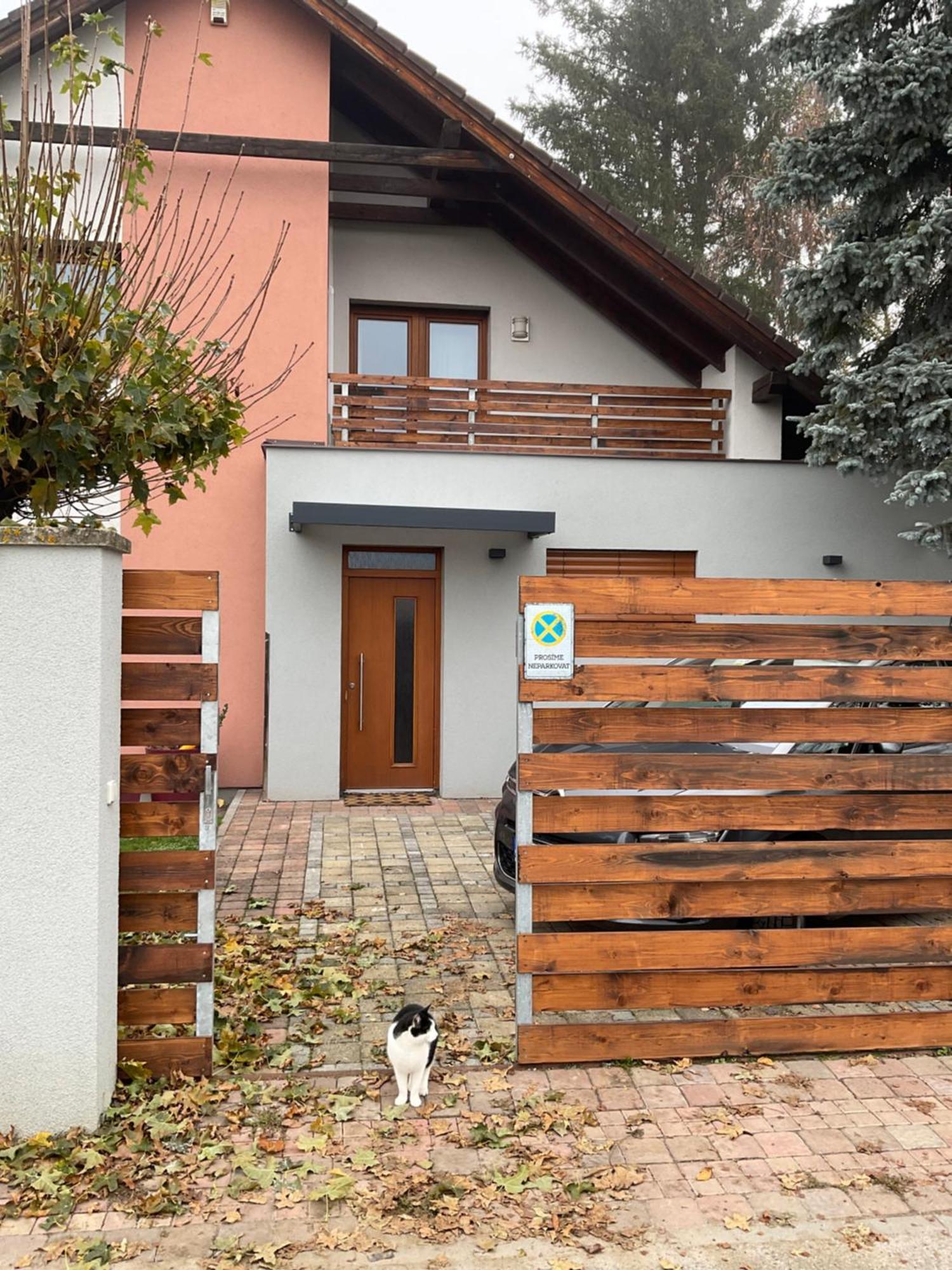 Apartman U Lesa Nové Jirny Eksteriør billede